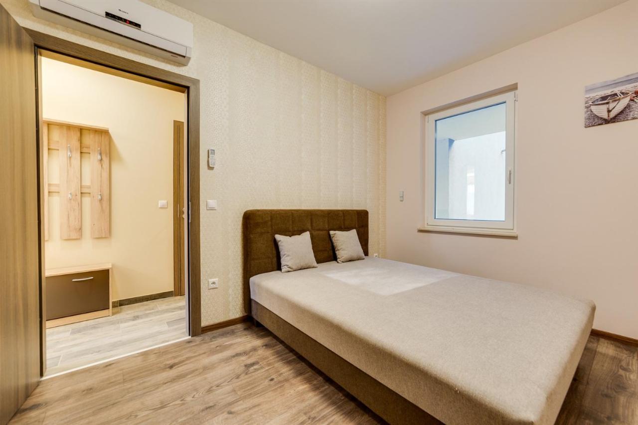 Forest Földvár Apartmanok Balatonföldvár Esterno foto