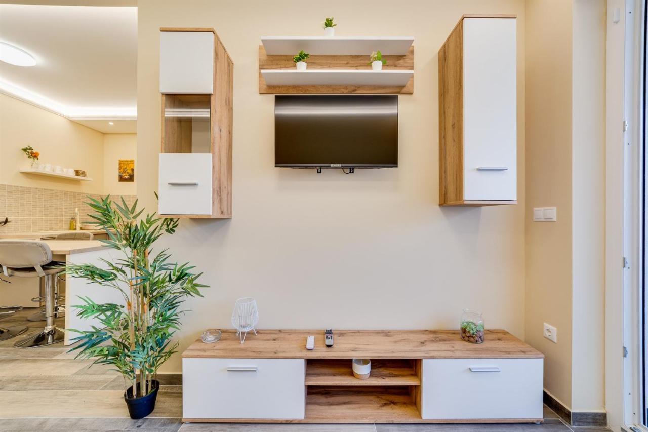 Forest Földvár Apartmanok Balatonföldvár Esterno foto