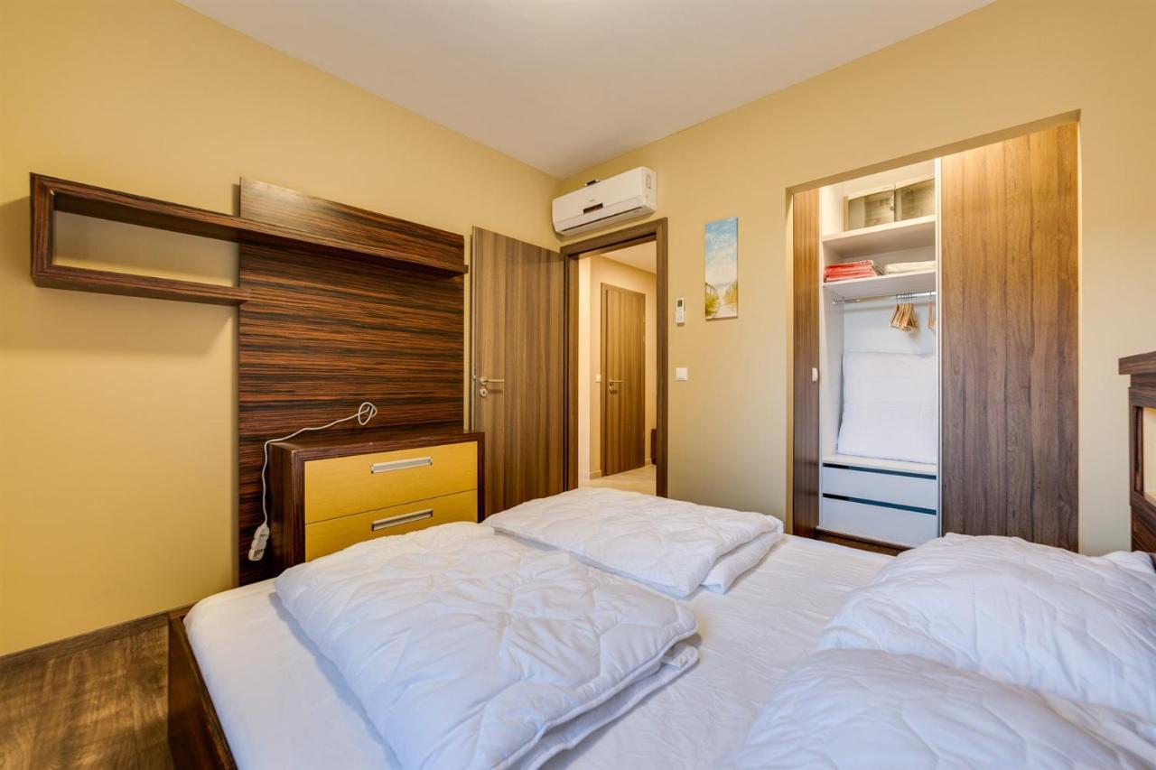 Forest Földvár Apartmanok Balatonföldvár Esterno foto