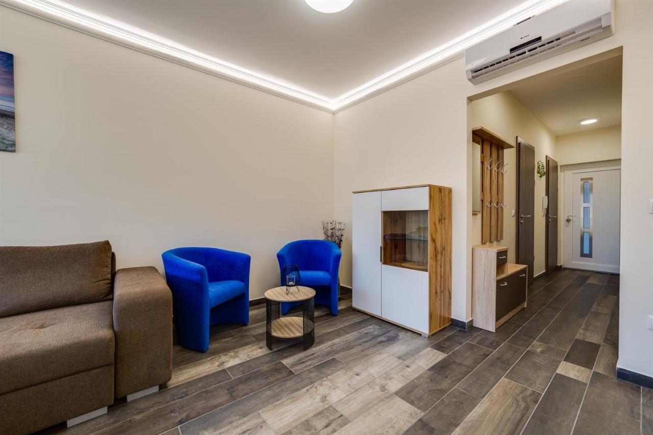 Forest Földvár Apartmanok Balatonföldvár Esterno foto