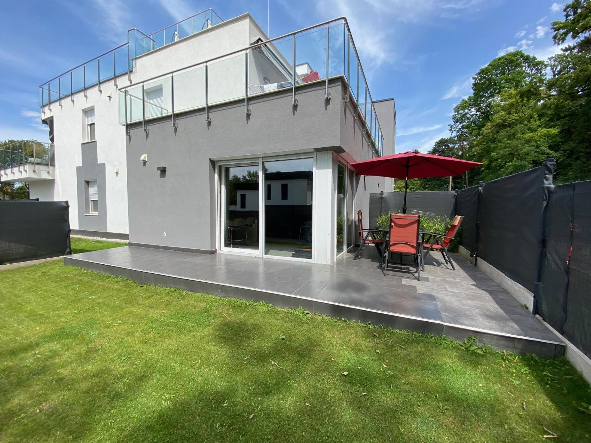 Forest Földvár Apartmanok Balatonföldvár Esterno foto
